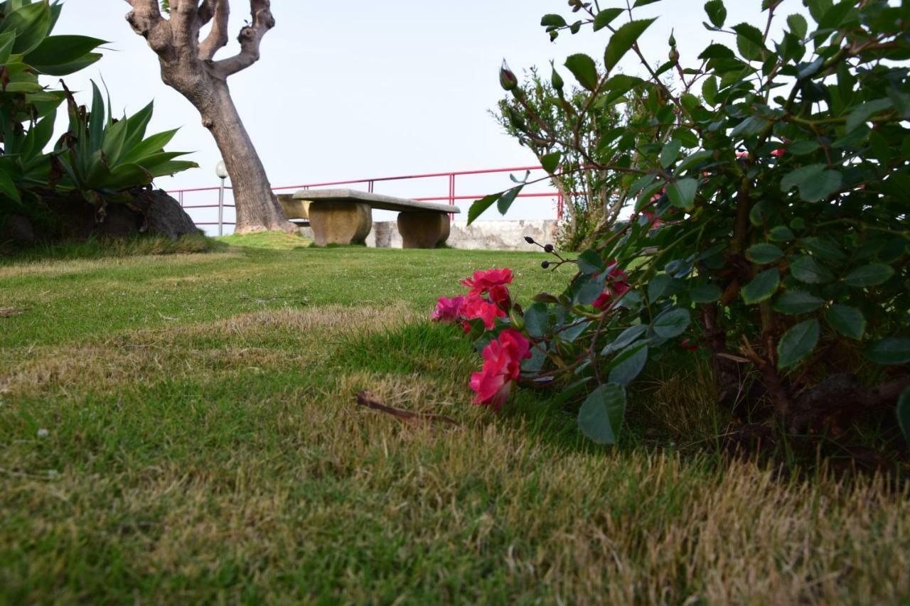 Seahome Riposto Buitenkant foto